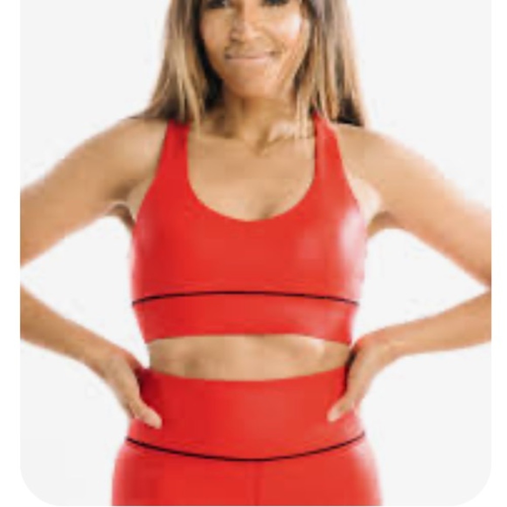 Zyia Active Metallic Sweetheart Light n Tight Strappy Bra limited edition red